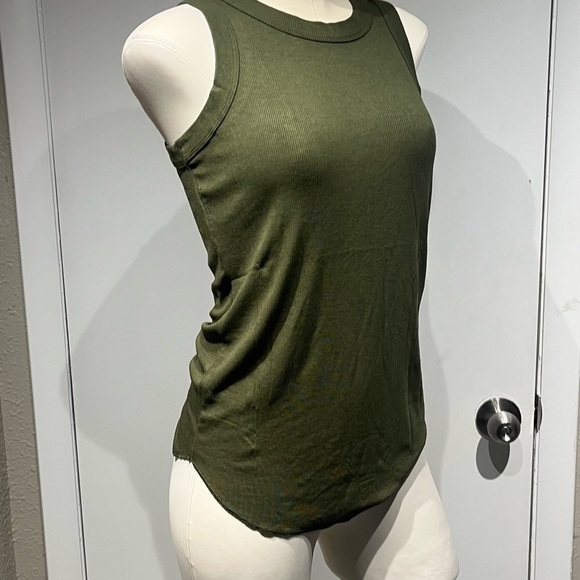 Nostalgia Green Fitted Tank Top - Picture 1 of 8